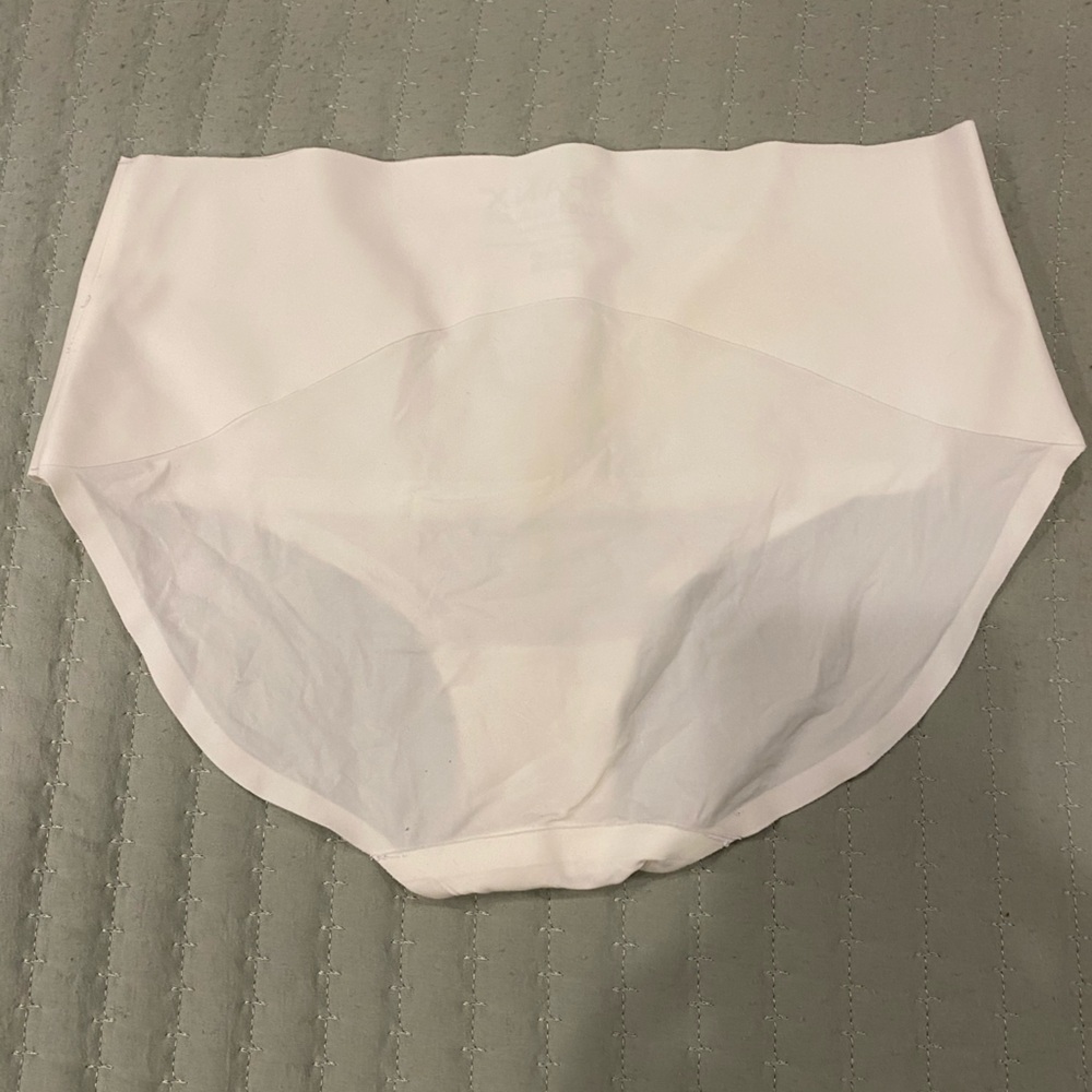 Spanx Undie-tectable Toasted Coconut Supersmooth Brief Panty Large - Picture 2 of 5